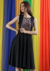 Rochie de ocazie neagra prevazuta cu paiete colorate in zona superioara