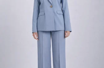 Compleu bleu/gri cu design deosebit la sacou si pantaloni largi cu talie inalta