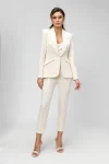 Compleu elegant ecru format din pantaloni cu talie inalta si sacou cambrat