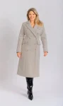 Palton dama bej cambrat cu doua randuri de nasturi si buzunare laterale