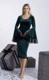 Rochie eleganta din catifea verde cu maneca clopot si terminatia din dantela Chantilly