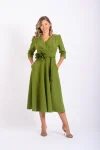 Rochie eleganta verde fistic cu croi in clos si detaliu la talie