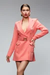Rochie eleganta tip sacou de culoare somon accesorizata cu centura detasabila