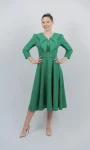 Rochie eleganta verde cu volane la bust